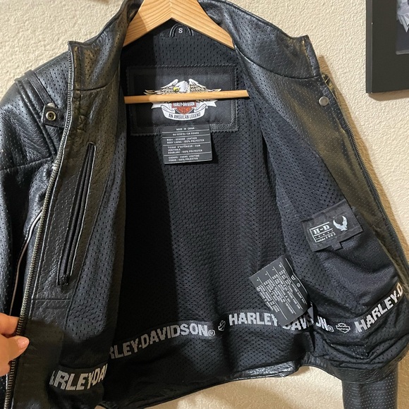 Harley-Davidson Leather Jacket Womens-Small - Picture 2 of 4